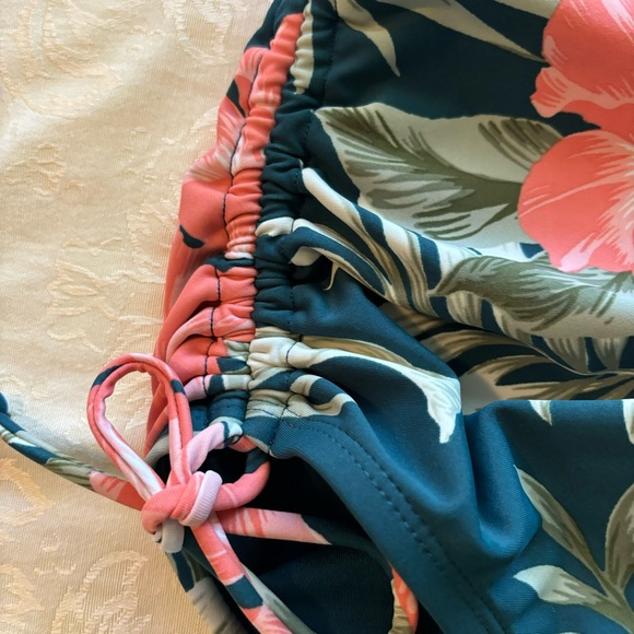 NWT Kona Sol Side Tie Floral One Piece Bathing Suit, Size XS - Picture 7 of 9